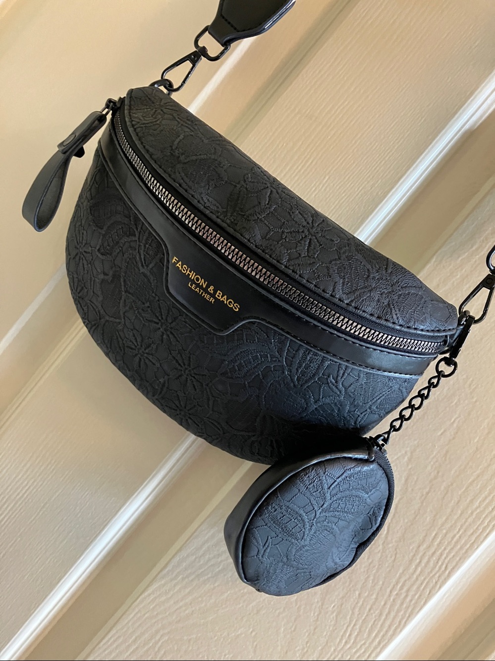 BLACK FAUX LEATHER CROSSBODY BAG WITH COIN PURSE - Picture 2 of 4